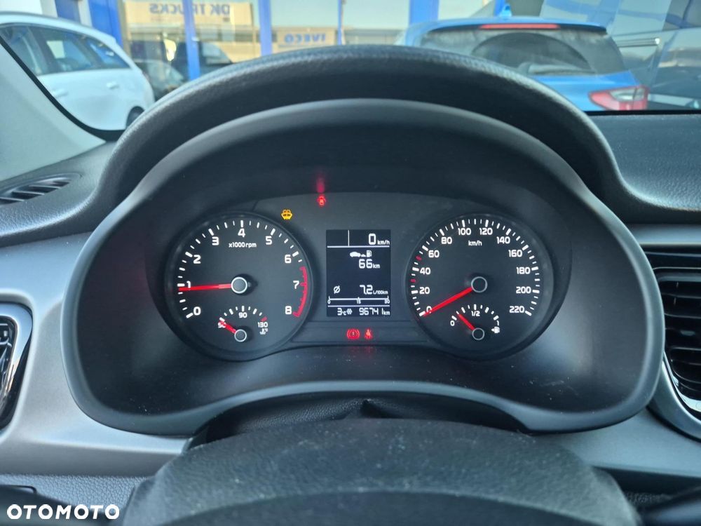 Kia Rio 1.2 L - 14