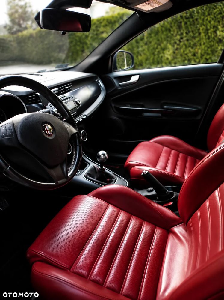 Alfa Romeo Giulietta - 8