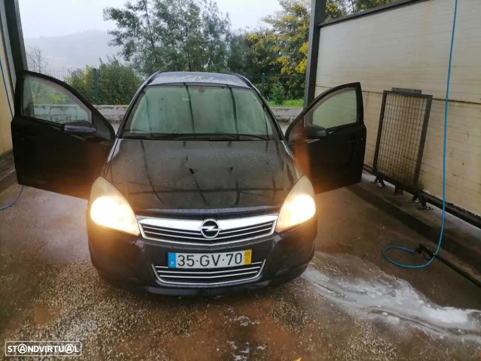 Opel Astra 1.3 CDTi Enjoy EcoFLEX - 1