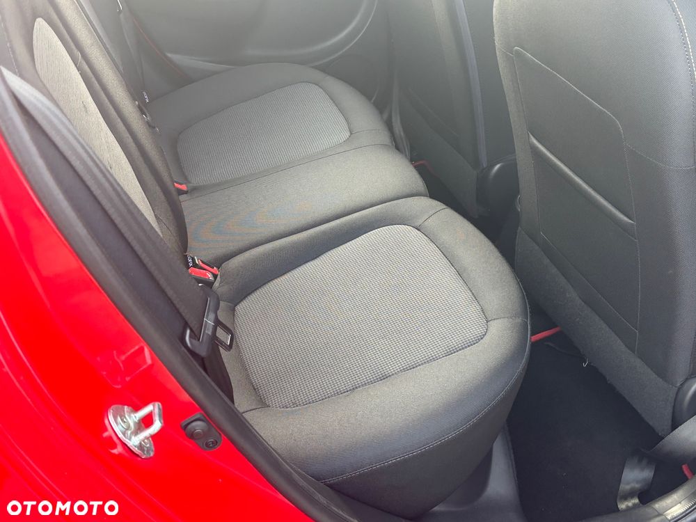 Hyundai i20 1.2 Fifa World Cup Edition - 25