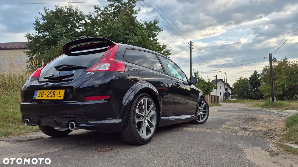 Volvo C30 D4 R-Design - 12
