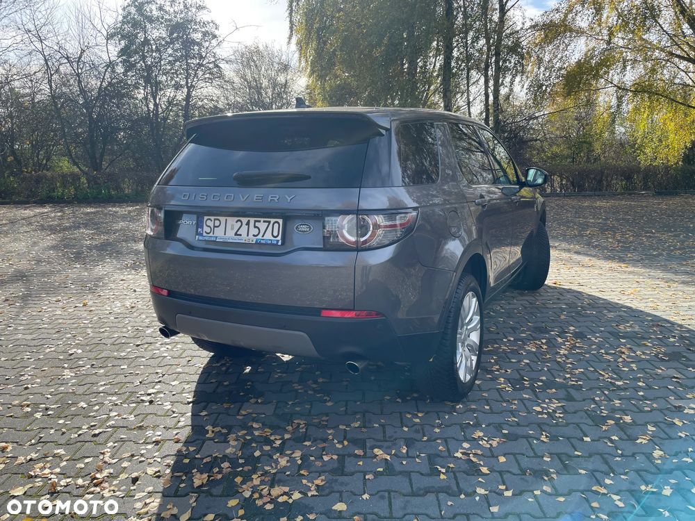 Land Rover Discovery Sport - 8