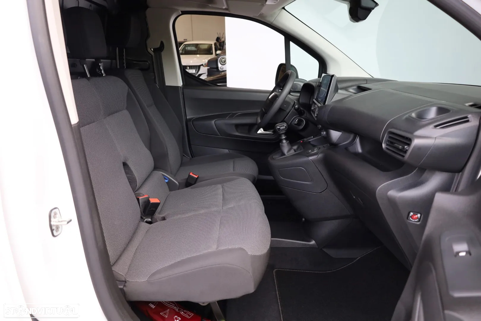 Fiat Doblo 1.5 BlueHDi Maxi - 37