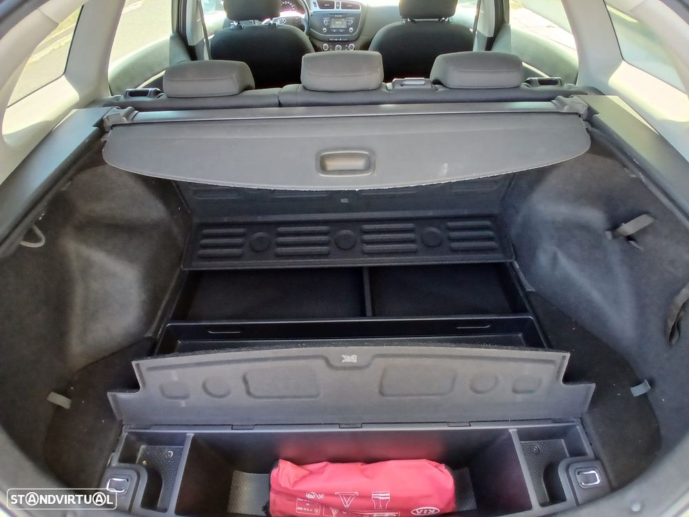 Kia Ceed SW 1.6 CRDi ECO - 23