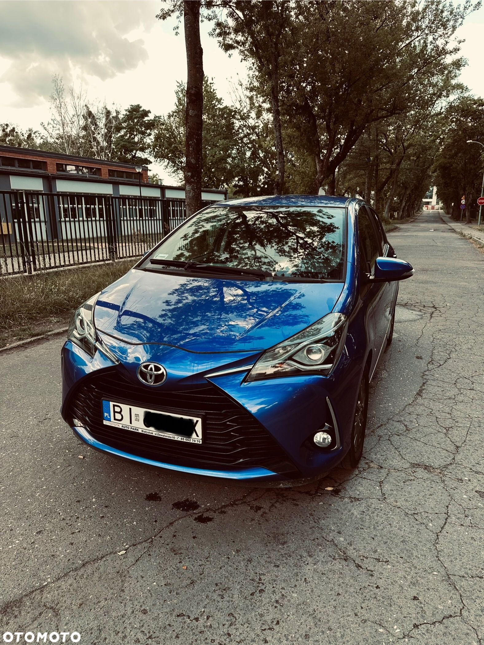 Toyota Yaris 1.5 Premium - 1