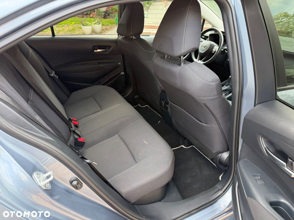 Toyota Corolla 1.8 Hybrid Comfort - 17