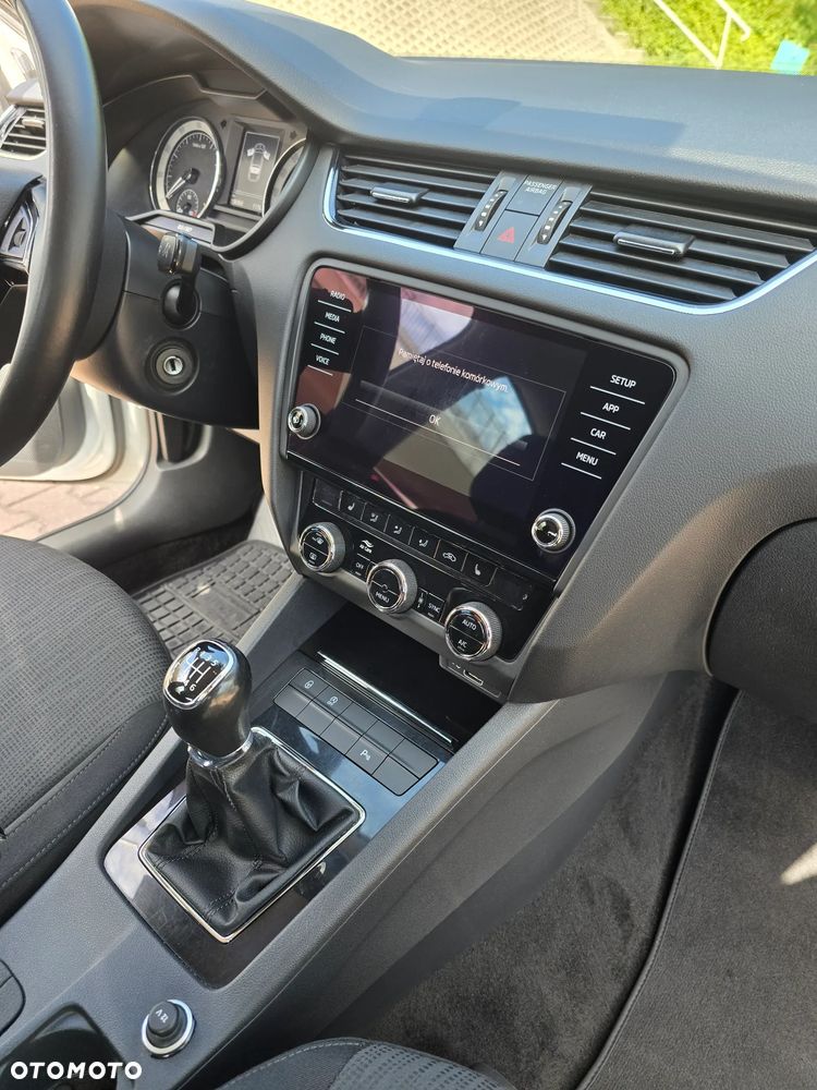 Skoda Octavia 1.5 TSI ACT Style - 27
