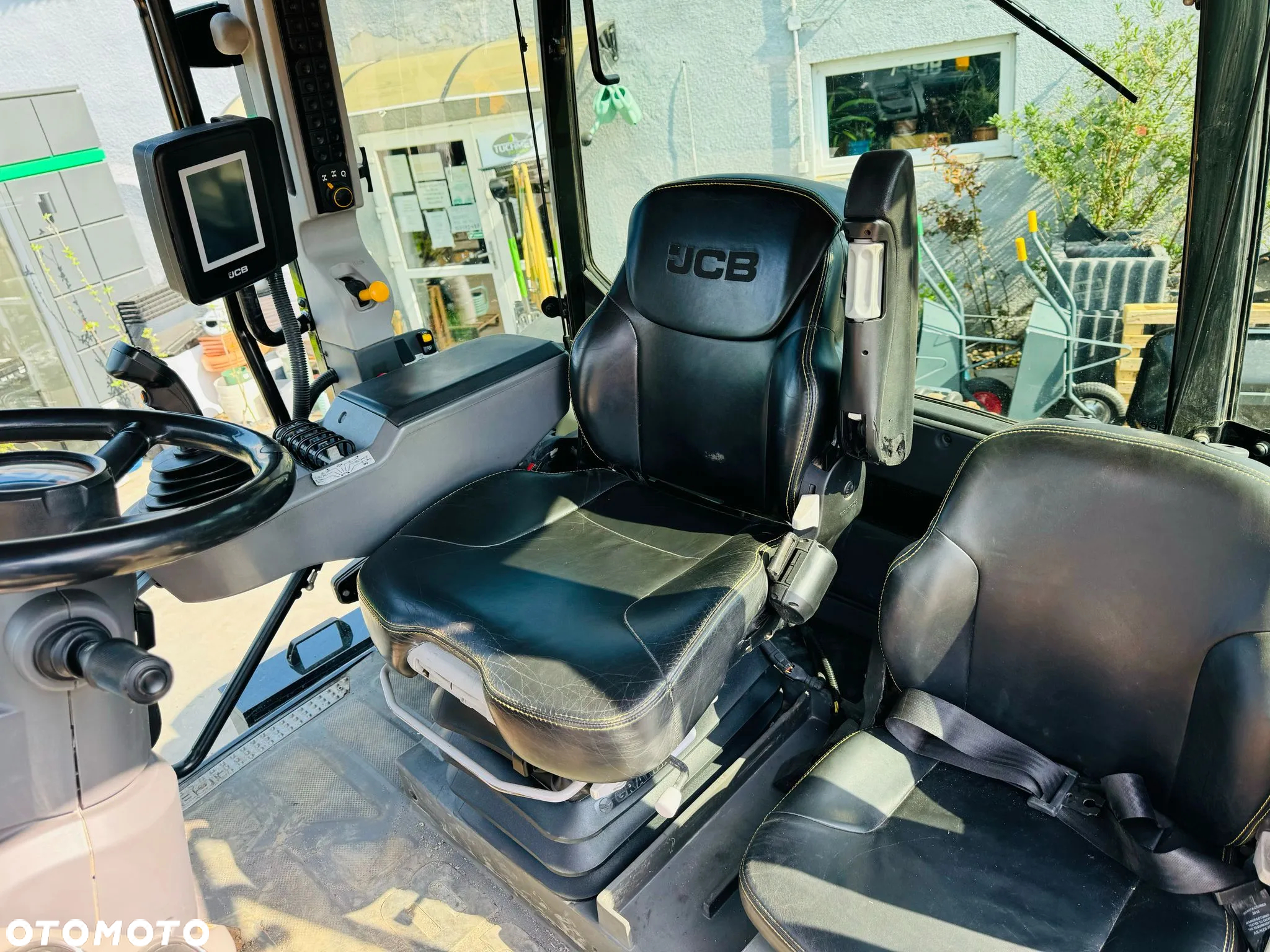 JCB Fastrac 4220 - 18