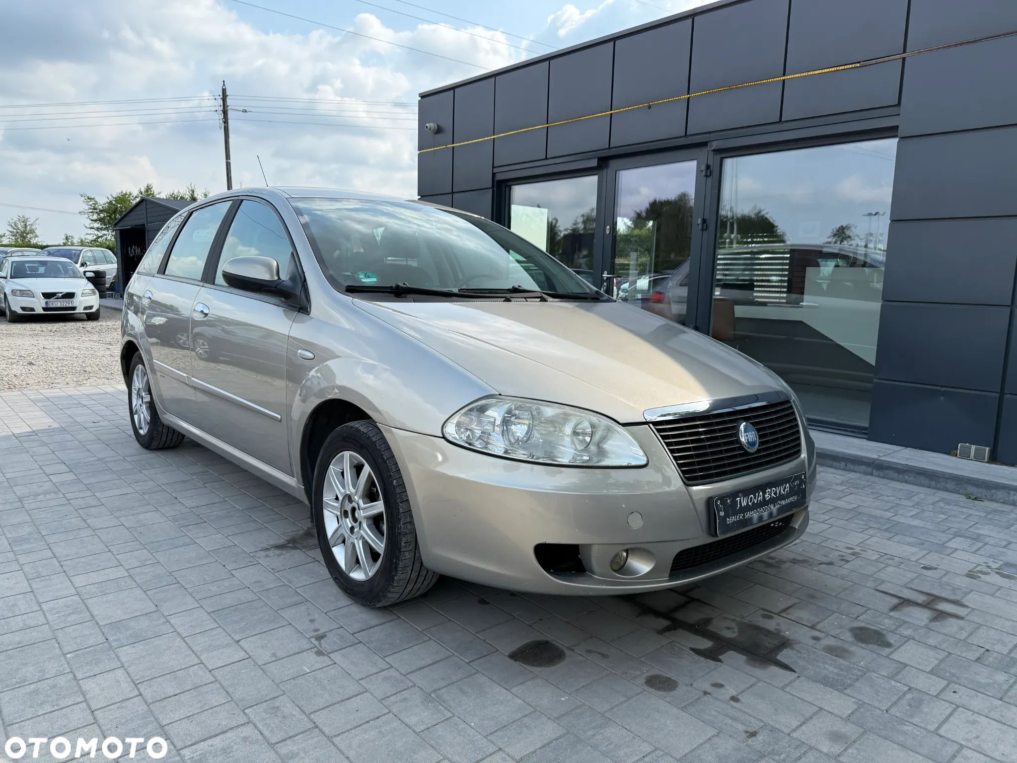 Fiat Croma 1.8 16V Dynamic - 1