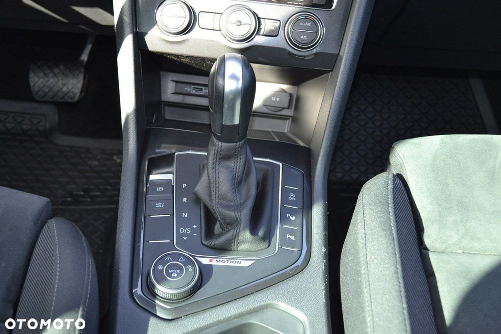 Volkswagen Tiguan - 20