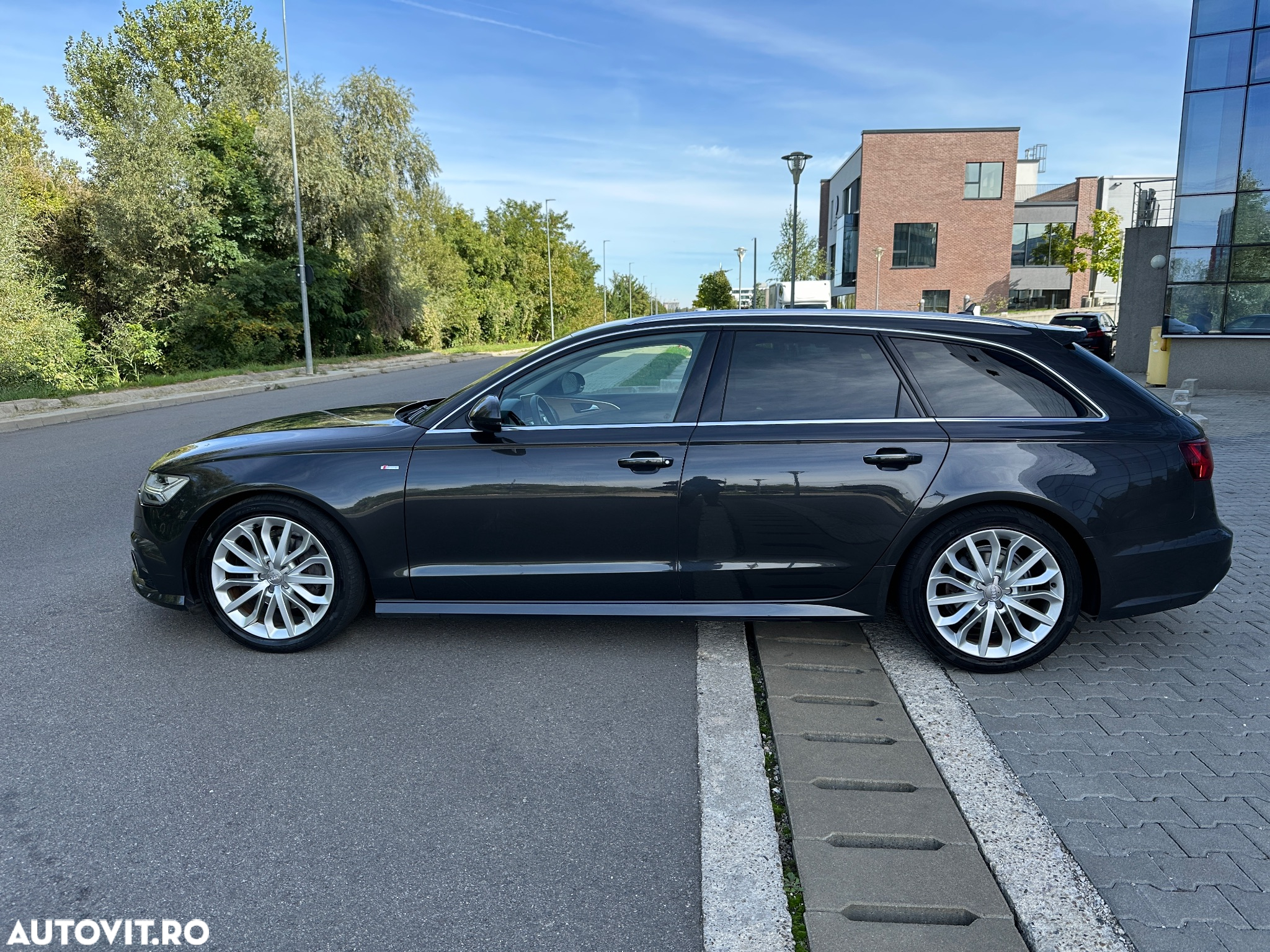 Audi A6 Avant 2.0 TDI Ultra S tronic - 5