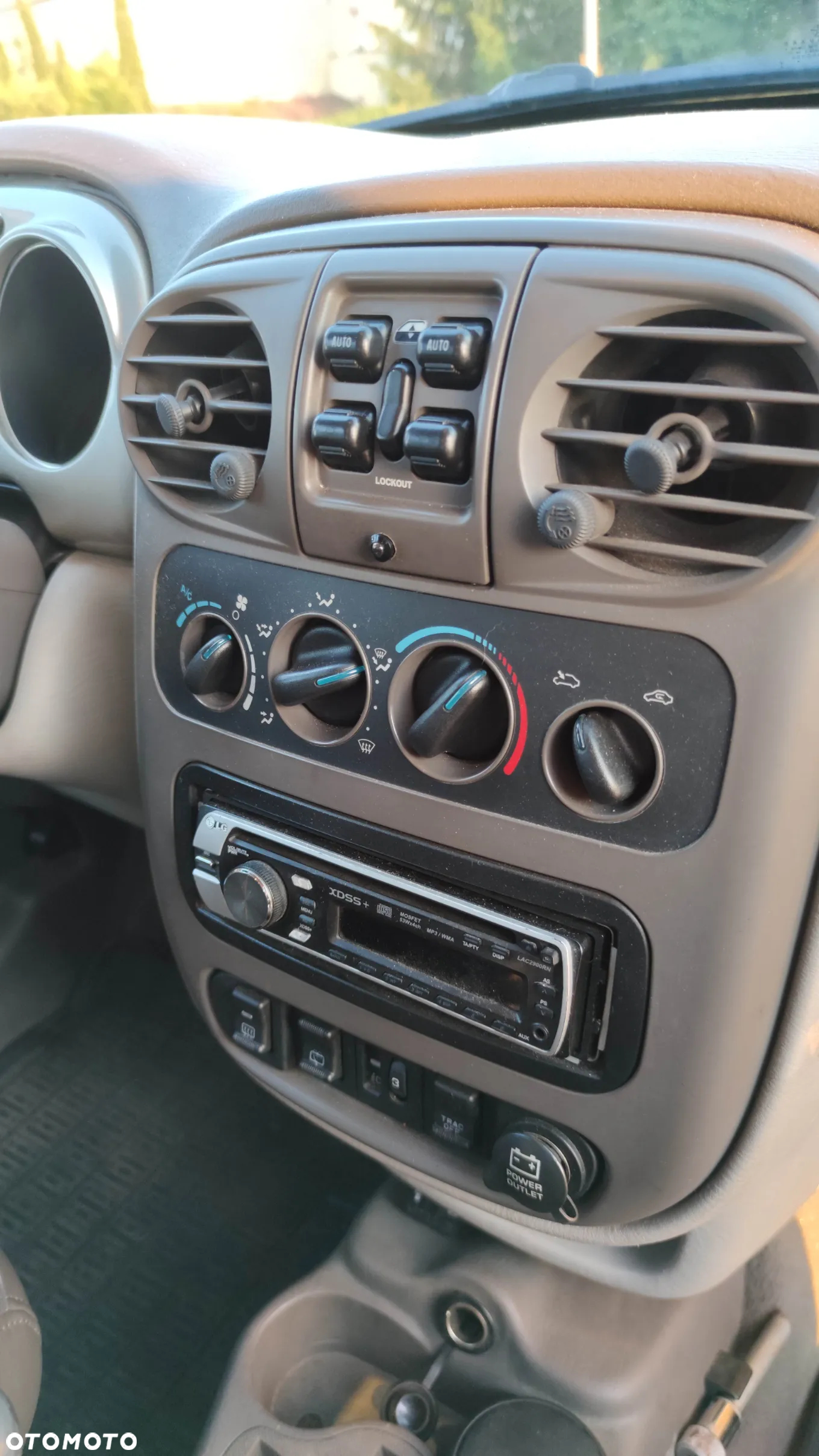 Chrysler PT Cruiser - 18