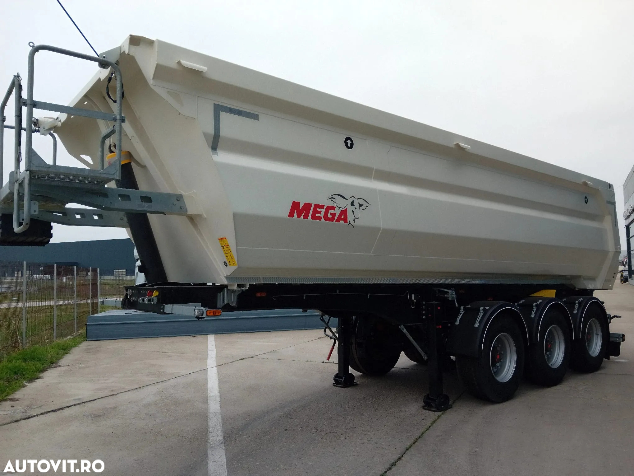 Mega 28m3 BASCULABILA,BALAST,HARDOX–NOUA/TOP! - 7