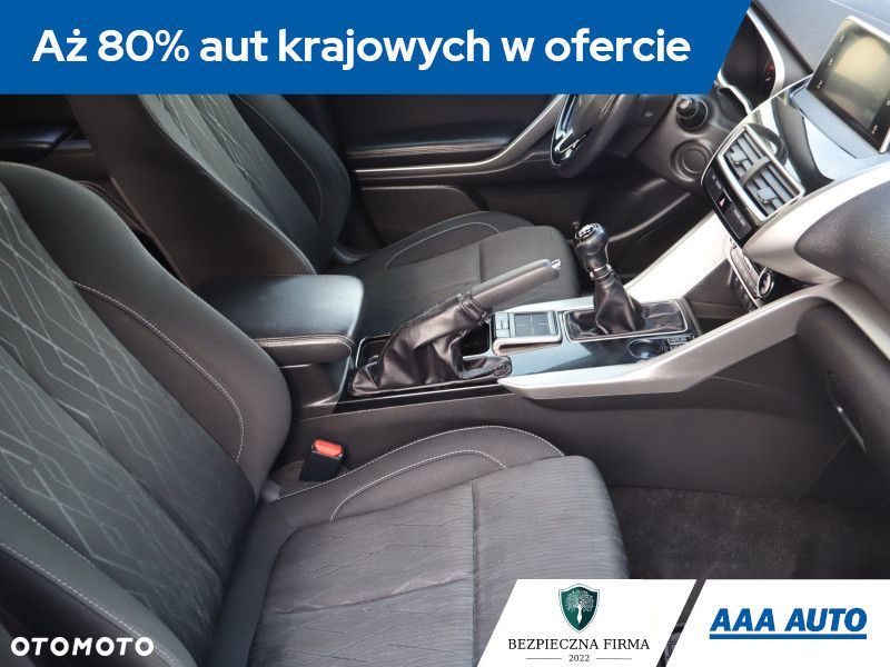 Mitsubishi Eclipse Cross - 11