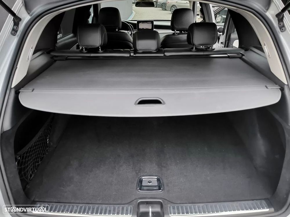 Mercedes-Benz GLC 250 d 4Matic 9G-TRONIC AMG Line - 33