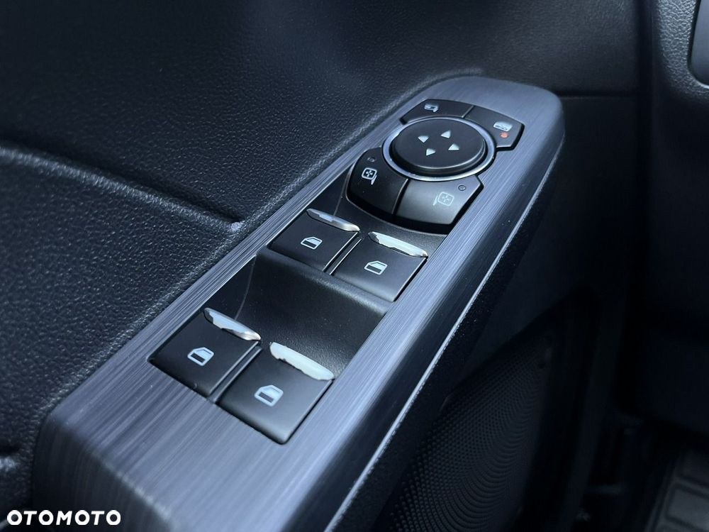 Ford Kuga 1.5 EcoBoost TITANIUM - 18
