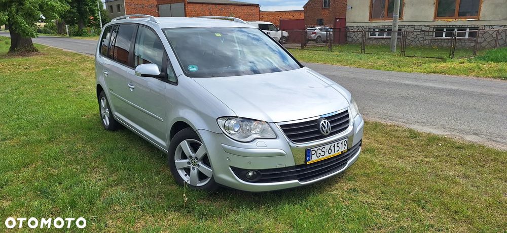 Volkswagen Touran 2.0 TDI DPF DSG United - 1