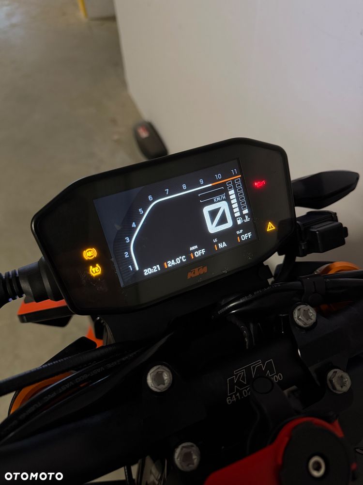 KTM Duke 790 - 15