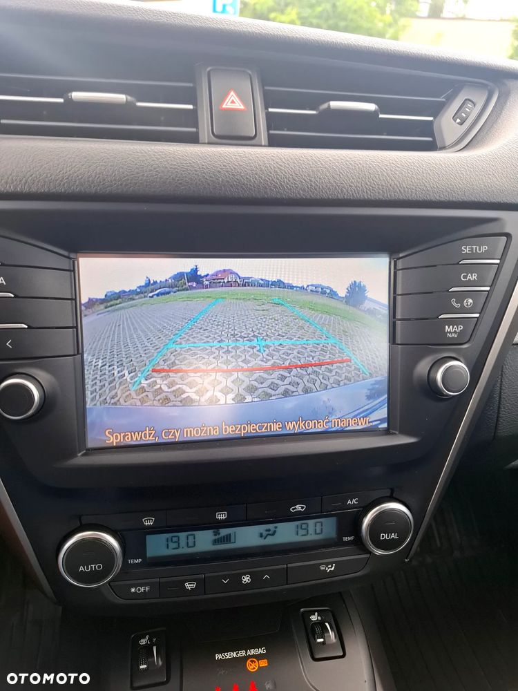 Toyota Avensis - 27