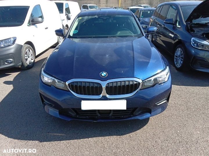 BMW Seria 3 320i xDrive Aut. Advantage - 1