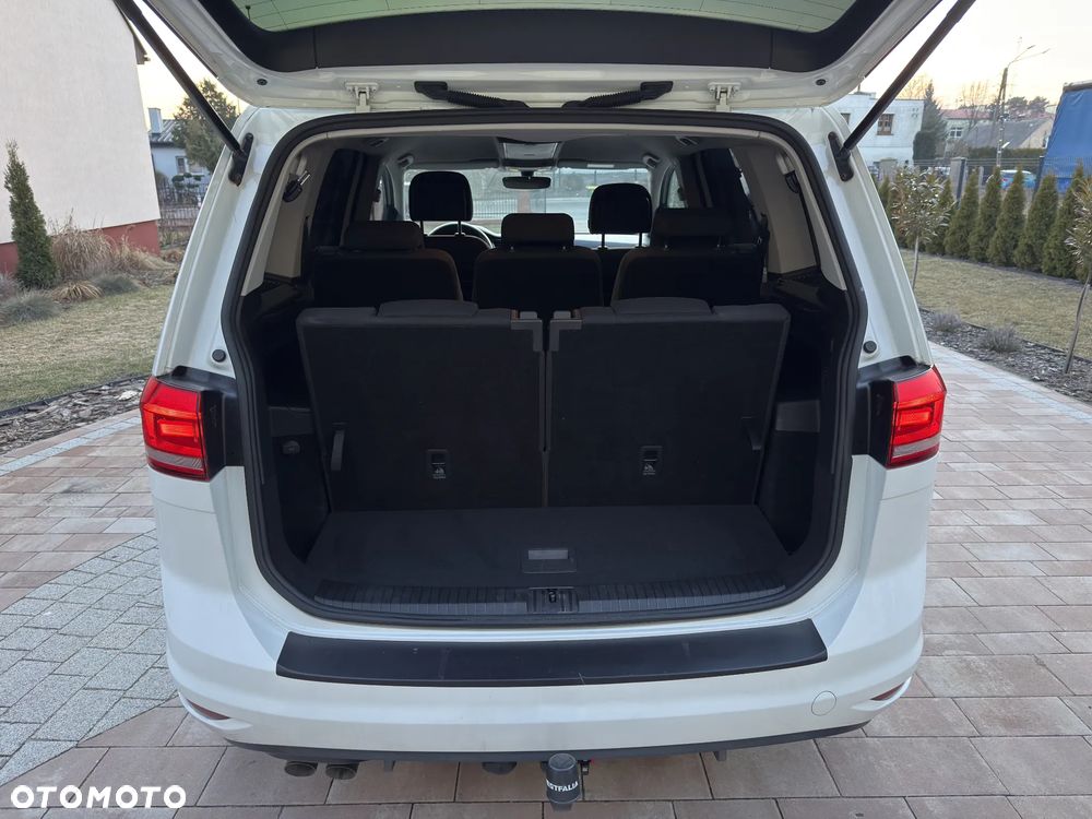 Volkswagen Touran 2.0 TDI SCR DSG Comfortline - 20