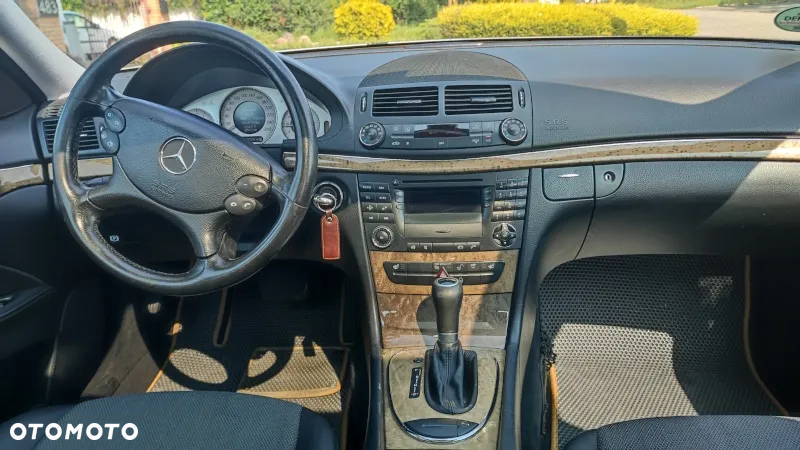 Mercedes-Benz Klasa E 200 T Kompressor Automatik Elegance - 15