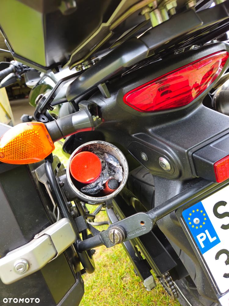 Suzuki V-STROM - 12