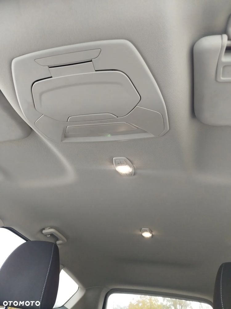 Ford Kuga - 31