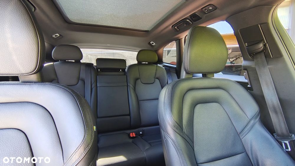 Volvo XC 60 T5 R-Design - 35