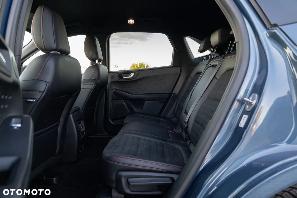 Ford Kuga - 31