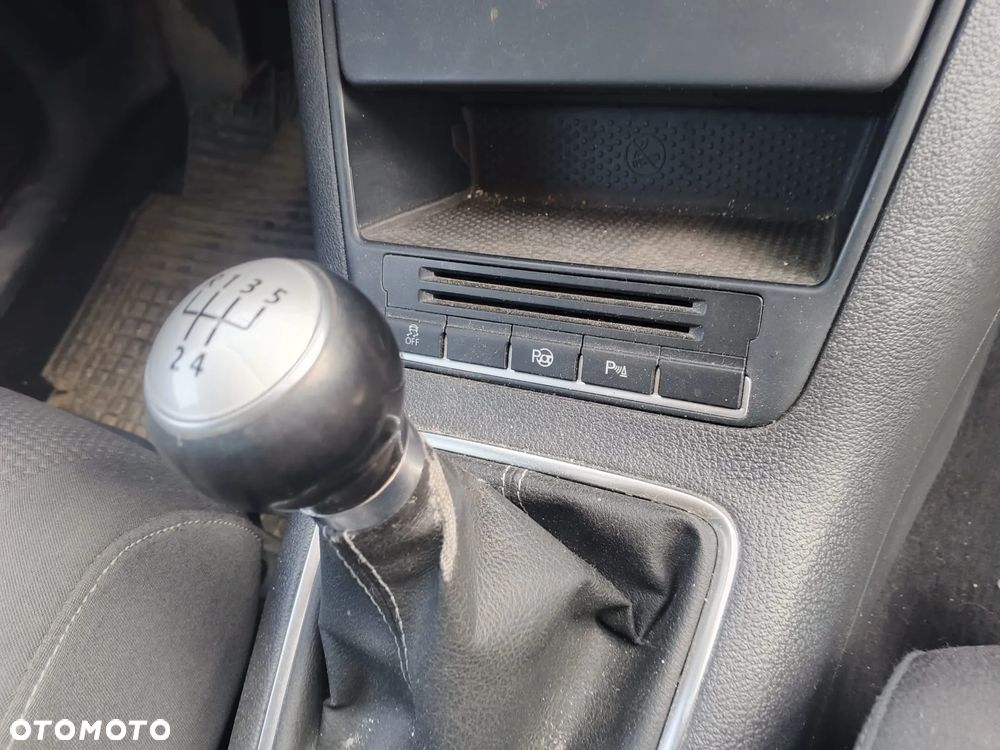 Volkswagen Golf Plus 1.6 TDI DPF Comfortline - 8