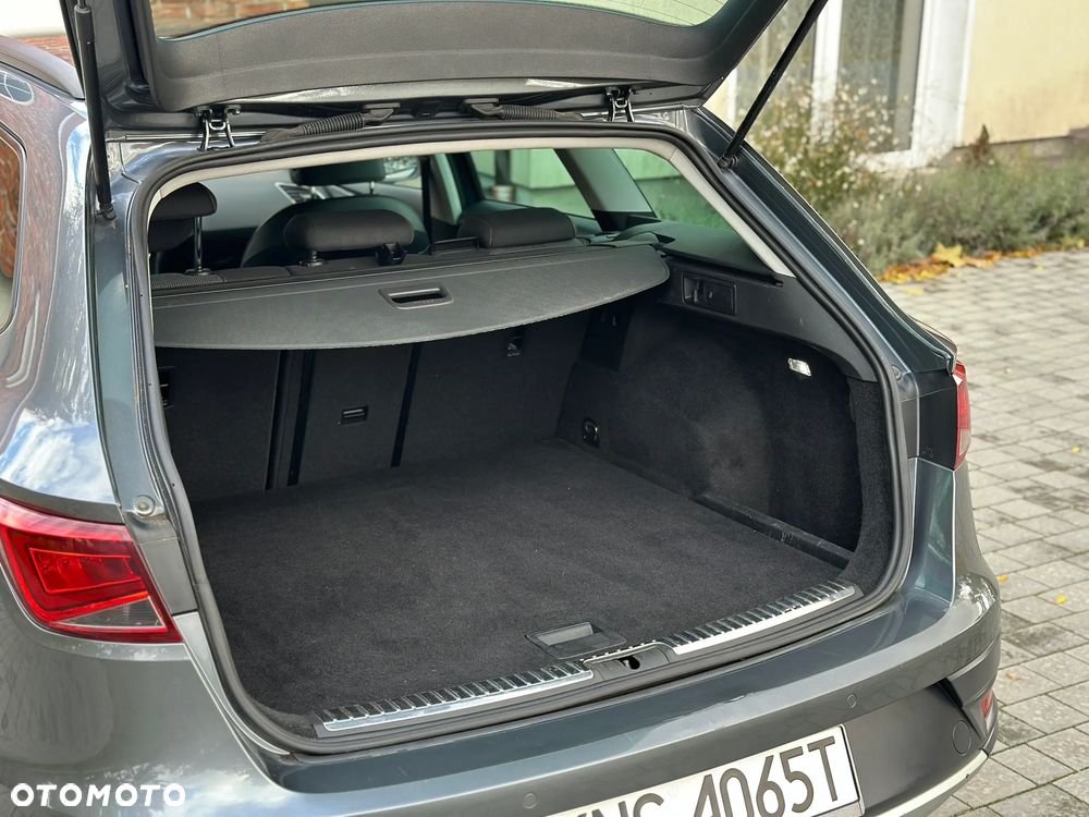Seat Leon 2.0 TDI Xcellence S&S DSG - 22