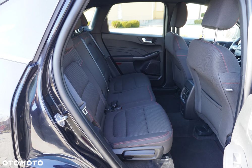 Ford Kuga 1.5 EcoBoost ST-LINE - 11