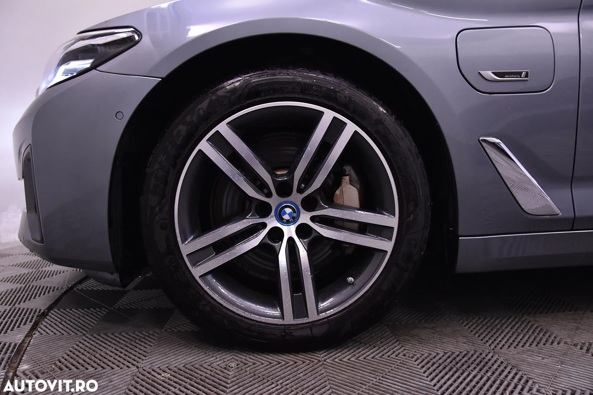 BMW Seria 5 - 13