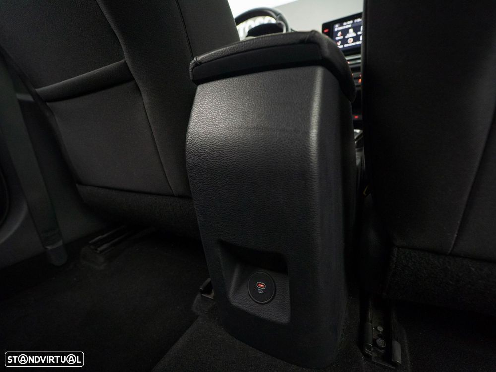Kia Ceed SW 1.6 CRDi MHEV Dynamic - 35