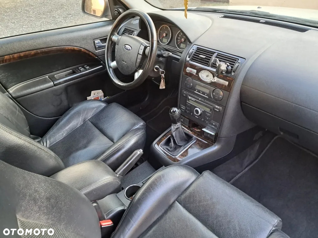 Ford Mondeo Turnier 2.0 TDCi Ghia - 34