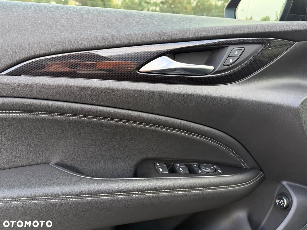 Opel Insignia - 22