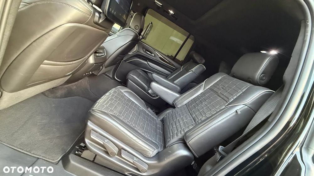 Cadillac Escalade ESV 6.2 V8 AWD AT Platinum - 34