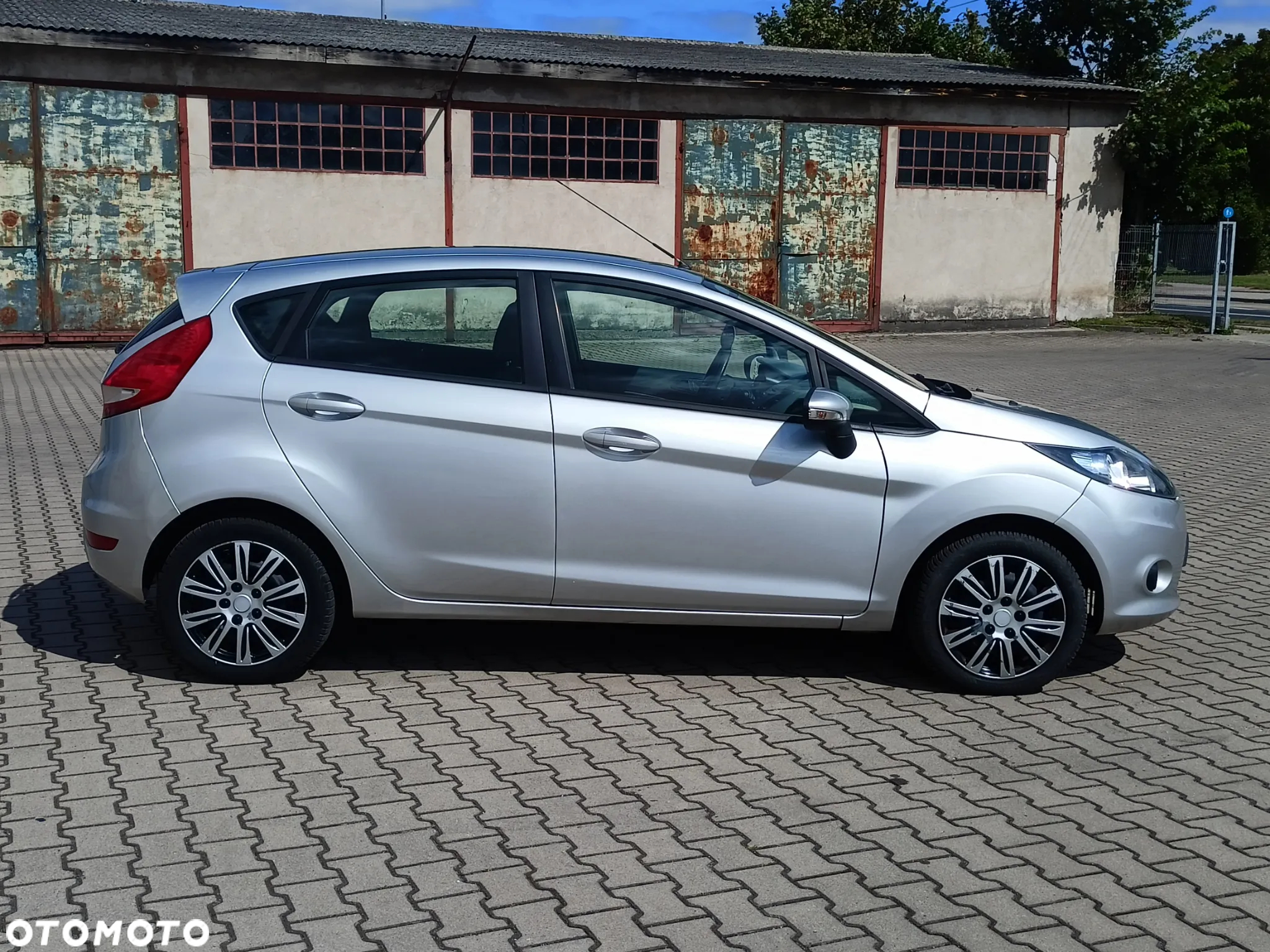 Ford Fiesta 1.25 Ambiente - 2