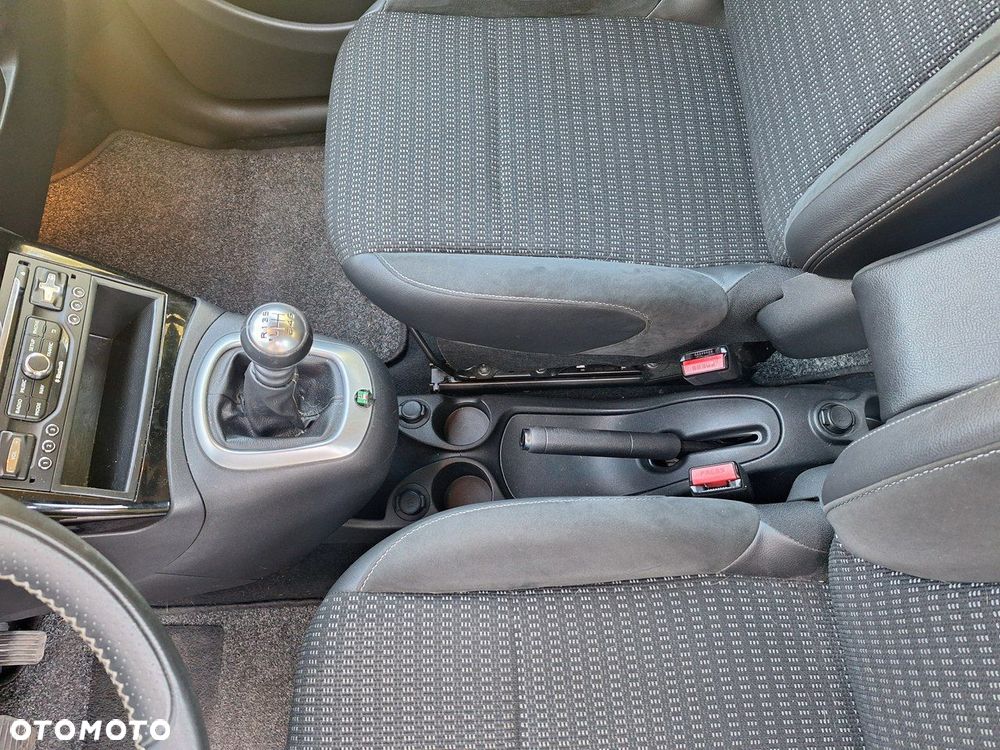 Citroën C3 Picasso 1.6 HDi Exclusive - 22