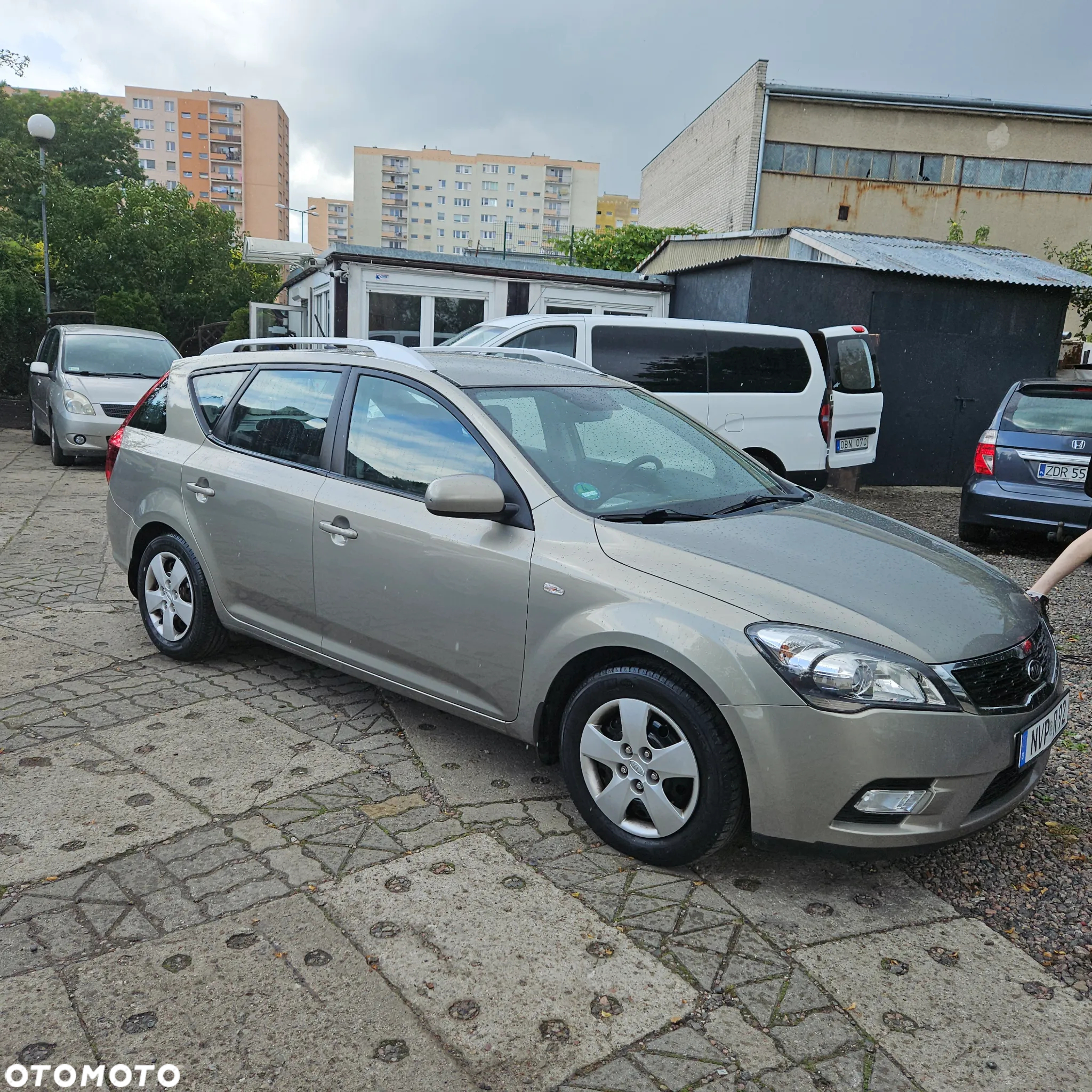 Kia Ceed Cee'd 1.6 Crdi Comfort + - 4