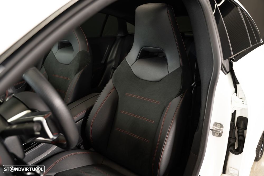 Mercedes-Benz CLA 250 e Shooting Brake AMG Line - 19