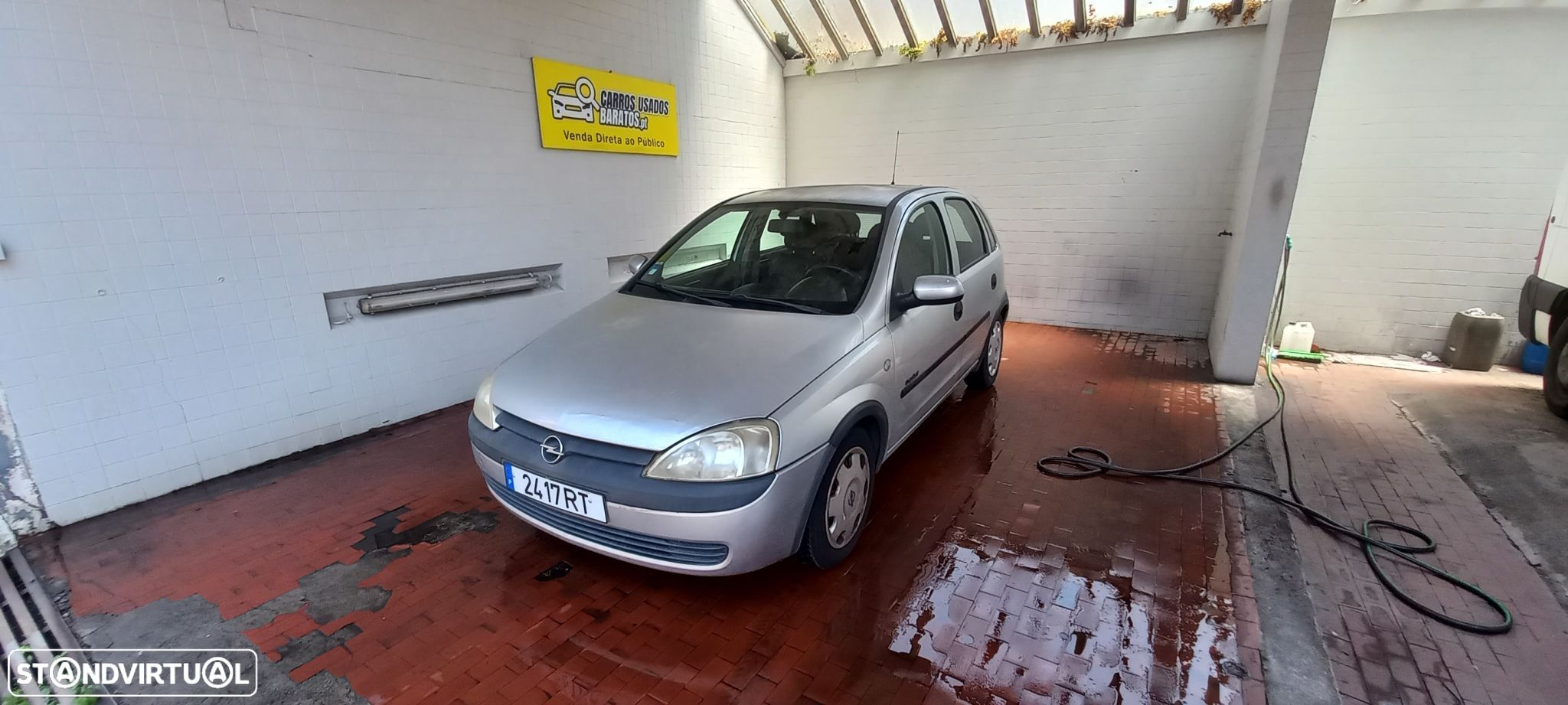 Opel Corsa 1.2 16V Confort - 1