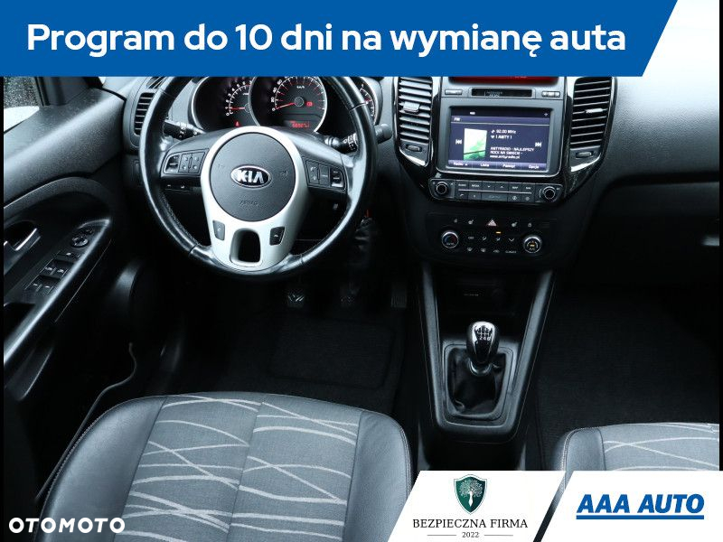 Kia Venga - 8