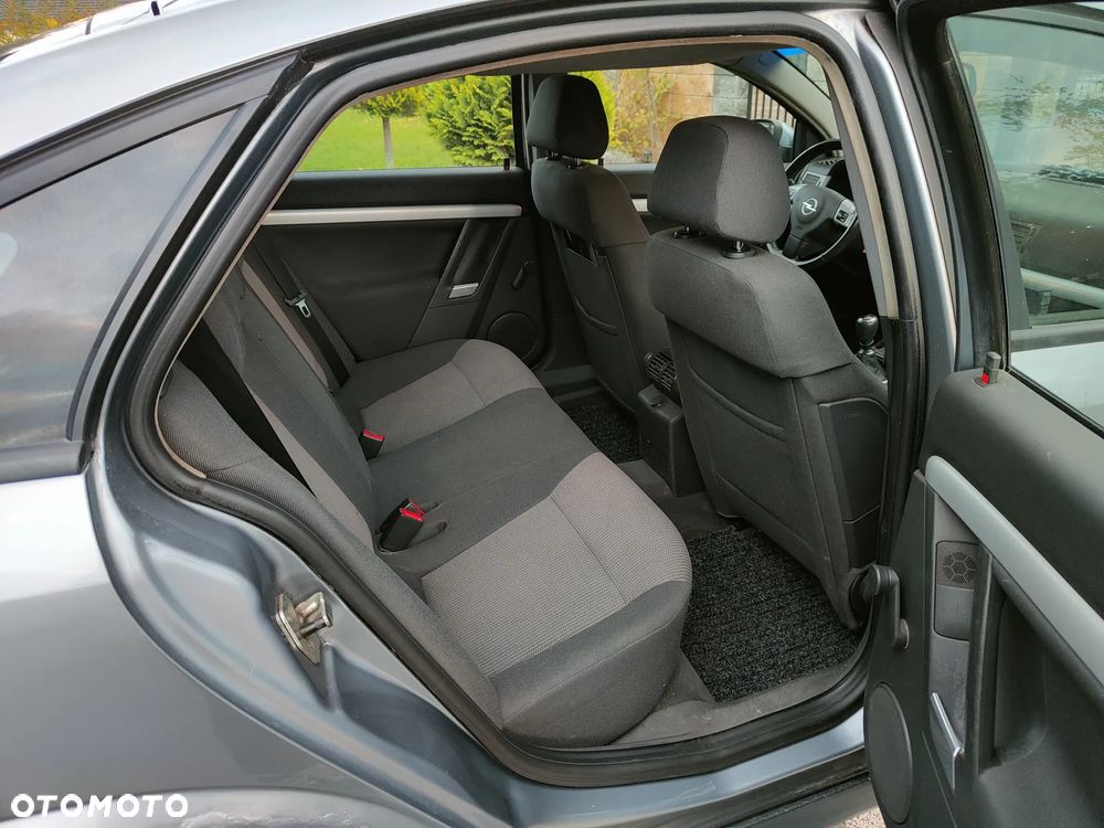 Opel Vectra 1.9 CDTI - 20