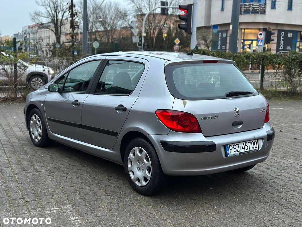Peugeot 307 - 3