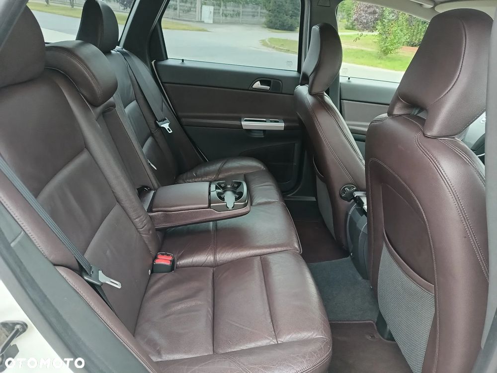 Volvo V50 D2 R-Design - 24