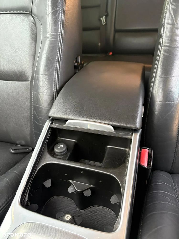 Volvo V70 D5 Geartronic Kinetic - 23