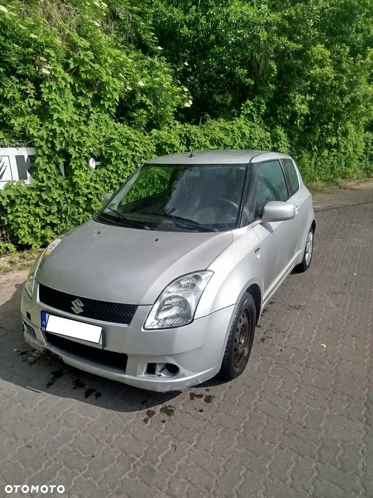 Suzuki Swift - 3