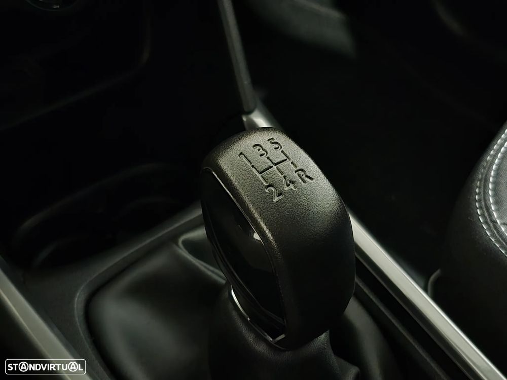 Peugeot 2008 1.2 PureTech Style - 10